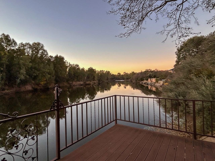 4 Bedroom Property for Sale in Vaal de Grace Nature Estate Free State